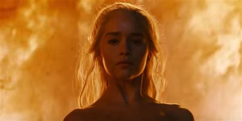 daenerys targaryen topless|Game Of Thrones Emilia Clarkes Stance On Nude Scenes Over。